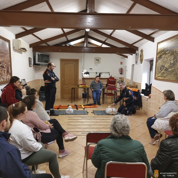 PROTECCIÓN CIVIL ACERCA LOS PRIMEROS AUXILIOS A LOS MÁS PEQUEÑOS DE TORIJA Y REBOLLOSA DE HITA