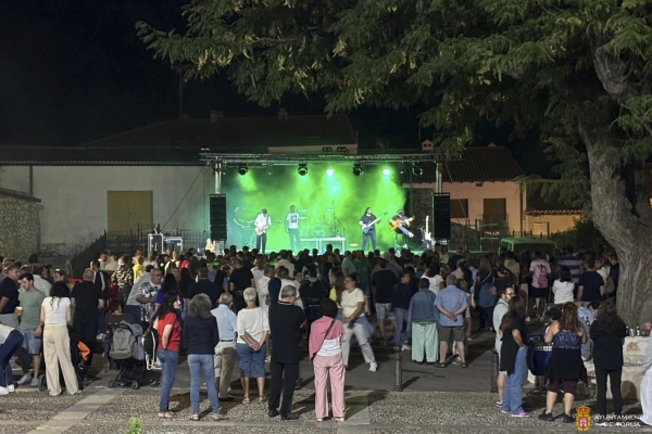 &quot;MILINDRIS&quot; OFRECIÓ UN TRIBUTO MAGISTRAL A MELENDI EN TORIJA