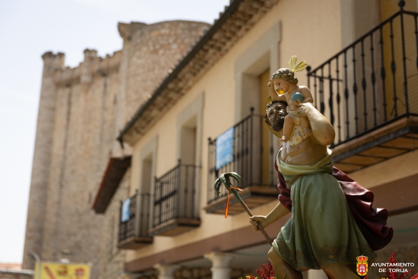 TORIJA CELEBRA LA TRADICIONAL MISA Y PROCESIÓN EN HONOR A SAN CRISTÓBAL