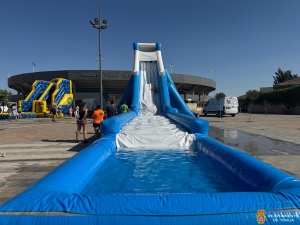 TORIJA DISFRUTA DE UNA REFRESCANTE TARDE CON EL MEGA BOOMERANG AQUATIC PARK