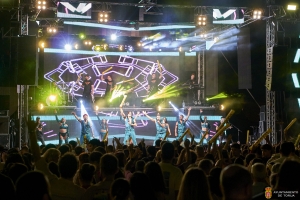 𝐀𝐒Í 𝐅𝐔𝐄𝐑𝐎𝐍 𝐋𝐀𝐒 𝐏𝐀𝐒𝐀𝐃𝐀𝐒 𝐅𝐈𝐄𝐒𝐓𝐀𝐒 𝐃𝐄 𝐒𝐀𝐍 𝐂𝐑𝐈𝐒𝐓Ó𝐁𝐀𝐋 𝐄𝐍 𝐓𝐎𝐑𝐈𝐉𝐀