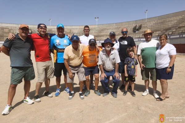 DEPORTE, GASTRONOMÍA Y BUEN AMBIENTE EN EL TORNEO DE PETANCA DE “EL BUNKER”