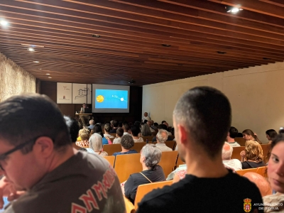 EL CITUG CASTILLO DE TORIJA SE LLENA PARA LA CHARLA “ENTENDIENDO EL ECLIPSE”