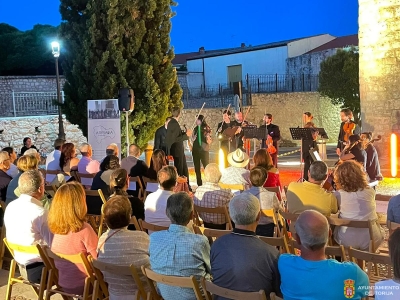 TORIJA REVIVE EL “VIAJE A LA ALCARRIA” DE CELA EN SU 80 ANIVERSARIO CON UN CONCIERTO Y LECTURA DE FRAGMENTOS EN EL CASTILLO