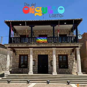 𝐓𝐎𝐑𝐈𝐉𝐀 𝐒𝐄 𝐒𝐔𝐌𝐀 𝐀 𝐋𝐀 𝐂𝐎𝐍𝐌𝐄𝐌𝐎𝐑𝐀𝐂𝐈Ó𝐍 𝐃𝐄𝐋 𝐃Í𝐀 𝐃𝐄𝐋 𝐎𝐑𝐆𝐔𝐋𝐋𝐎 𝐋𝐆𝐓𝐁𝐈 𝟐𝟎𝟐𝟓 𝐂𝐎𝐍 𝐋𝐀 𝐁𝐀𝐍𝐃𝐄𝐑𝐀 𝐀𝐑𝐂𝐎𝐈́𝐑𝐈𝐒 𝐄𝐍 𝐄𝐋 𝐀𝐘𝐔𝐍𝐓𝐀𝐌𝐈𝐄𝐍𝐓𝐎