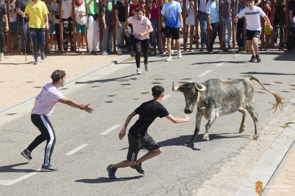 EL PRIMER ENCIERRO URBANO DISCURRE SIN SOBRESALTOS