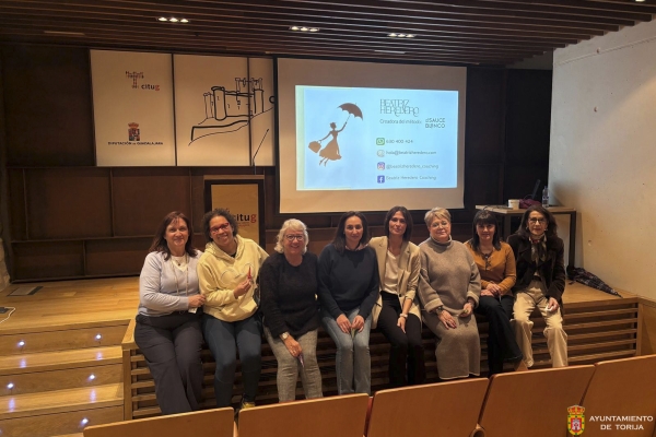 TORIJA ACOGE LA CHARLA "LIDERAZGO CON PARAGUAS" DENTRO DE LOS ACTOS DE LA SEMANA DE LA MUJER