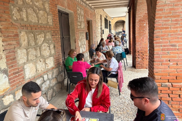 LAS ALMENAS CELEBRAN UNA NUEVA EDICIÓN SE SU TRADICIONAL TORNEO DE CARTAS Y PARCHÍS