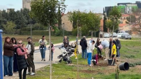 TORIJA CELEBRA EL DÍA DEL ÁRBOL CON LA PLANTACIÓN DE UN ÁRBOL POR CADA NACIMIENTO DE 2025