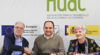 EL AYUNTAMIENTO DE TORIJA E INÉS OCAÑA FIRMAN CON ADAC AYUDAS LEADER PARA REFORZAR LA SEGURIDAD Y EL EMPRENDIMIENTO