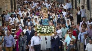 MULTITUDINARIA PROCESIÓN DE LA VIRGEN DEL AMPARO EN TORIJA