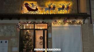 TRIANA Y BRIANDA HIGUERA PADÍN REVALIDAN SU TÍTULO EN EL VIII CONCURSO DE FACHADAS NAVIDEÑAS DE TORIJA