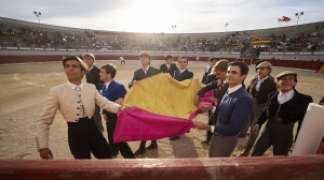 TORIJA VIBRA CON UNA GRAN TARDE DE TOROS EN LA CLASE PRÁCTICA DEL CERTAMEN "GUADALAJARA BUSCA TORERO"