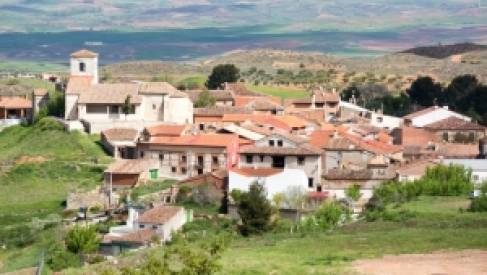 RESTABLECIDO EL SUMINISTRO DE AGUA EN REBOLLOSA DE HITA TRAS FINALIZAR LA LIMPIEZA DEL DEPÓSITO