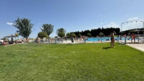 INAUGURADA LA TEMPORADA DE LA PISCINA MUNICIPAL 2026