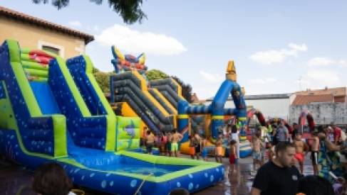 LOS MÁS PEQUEÑOS DISFRUTAN DE UNA TARDE LLENA DE DIVERSIÓN EN LA ÚLTIMA ACTIVIDAD DE LAS FIESTAS DE SAN CRISTÓBAL