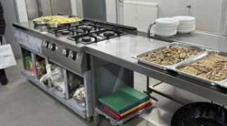 EL CEIP VIRGEN DEL AMPARO ESTRENA EL SERVICIO DE COCINA EN SU COMEDOR ESCOLAR