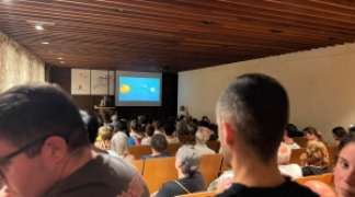 EL CITUG CASTILLO DE TORIJA SE LLENA PARA LA CHARLA “ENTENDIENDO EL ECLIPSE”