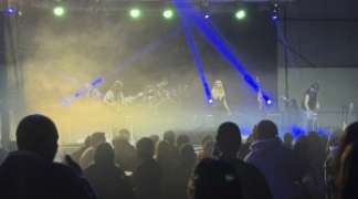 TORIJA CELEBRA LA LLEGADA DE 2026 CON UNA VERBENA POPULAR DE FIN DE AÑO