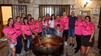 LA CENA DE ASOCIACIONES Y “LA OTRA OREJA” PONEN EL BROCHE DE ORO AL VERANO CULTURAL 2026