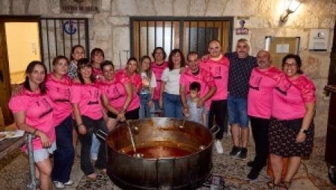 LA CENA DE ASOCIACIONES Y “LA OTRA OREJA” PONEN EL BROCHE DE ORO AL VERANO CULTURAL 2026