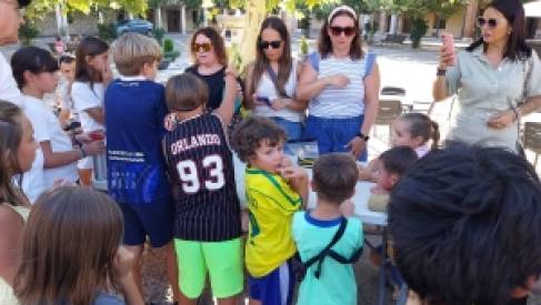 LOS MÁS PEQUEÑOS Y LAS MASCOTAS, PROTAGONISTAS DE UNA DIVERTIDA TARDE DE VERANO CULTURAL EN TORIJA