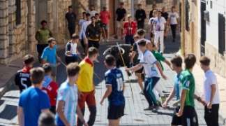 EL PRIMER ENCIERRO URBANO DE LAS FIESTAS TRANSCURRE SIN INCIDENTES