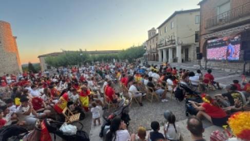 TORIJA SE UNIÓ Y VIBRÓ CON LA ROJA EN UNA NOCHE PARA EL RECUERDO: ¡ESPAÑA, CAMPEONA DEL MUNDO!